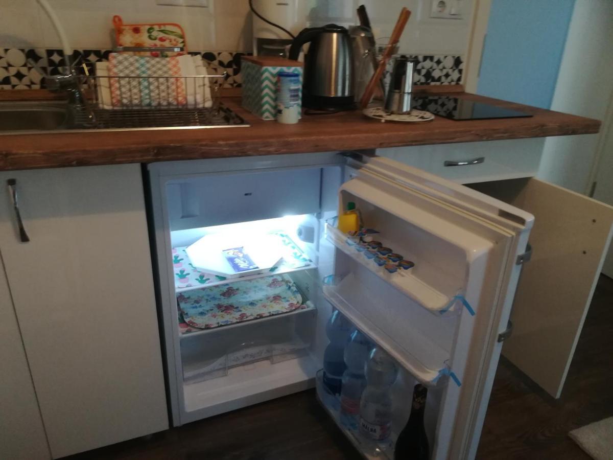 Edina Vendeghaz-Gyenesdias Appartement Buitenkant foto