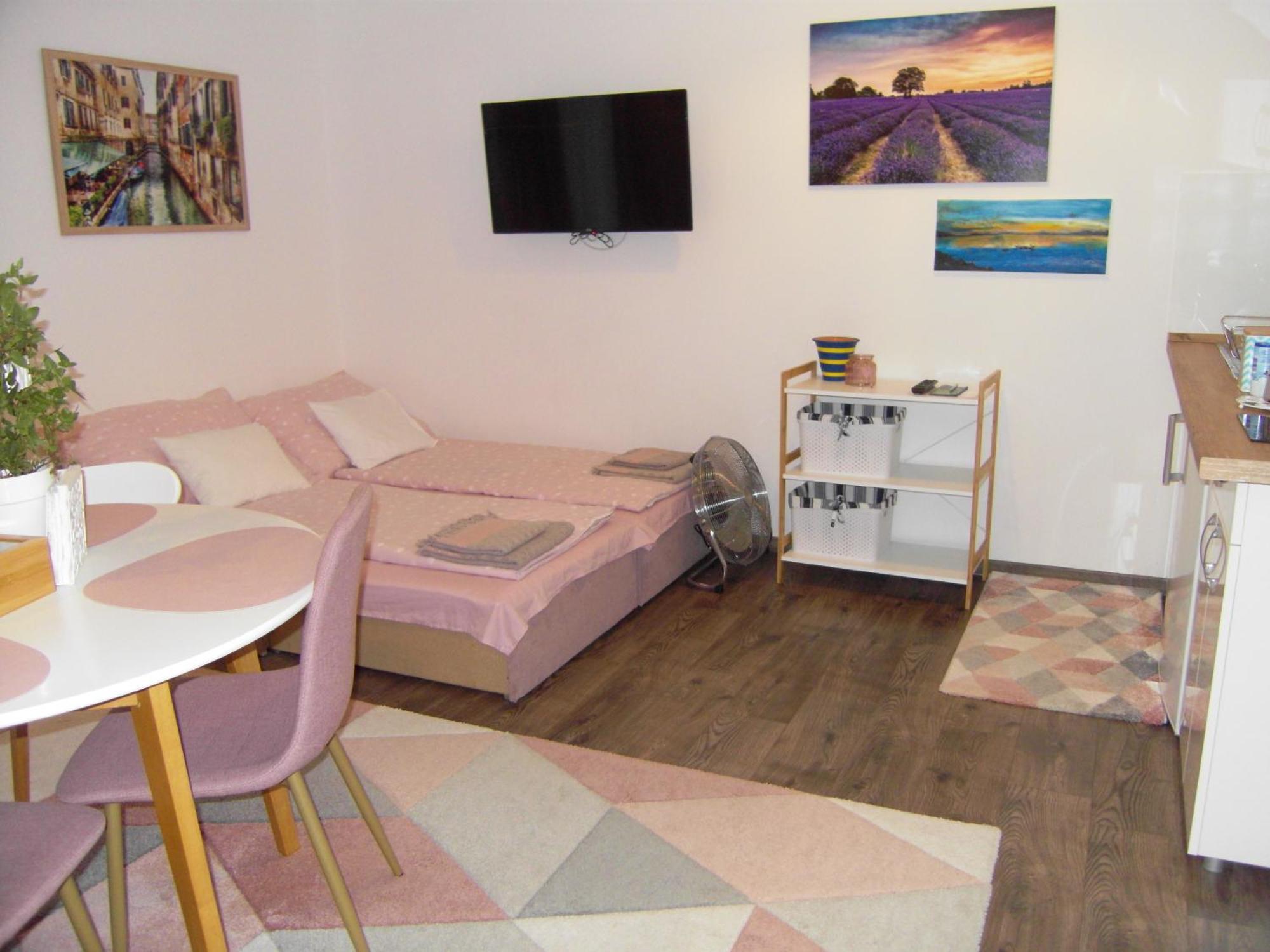 Edina Vendeghaz-Gyenesdias Appartement Buitenkant foto